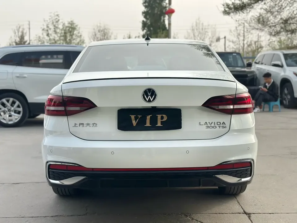 Volkswagen Lavida 300TSI DSG Starry Sky Edition 2024 — миниатюра 2