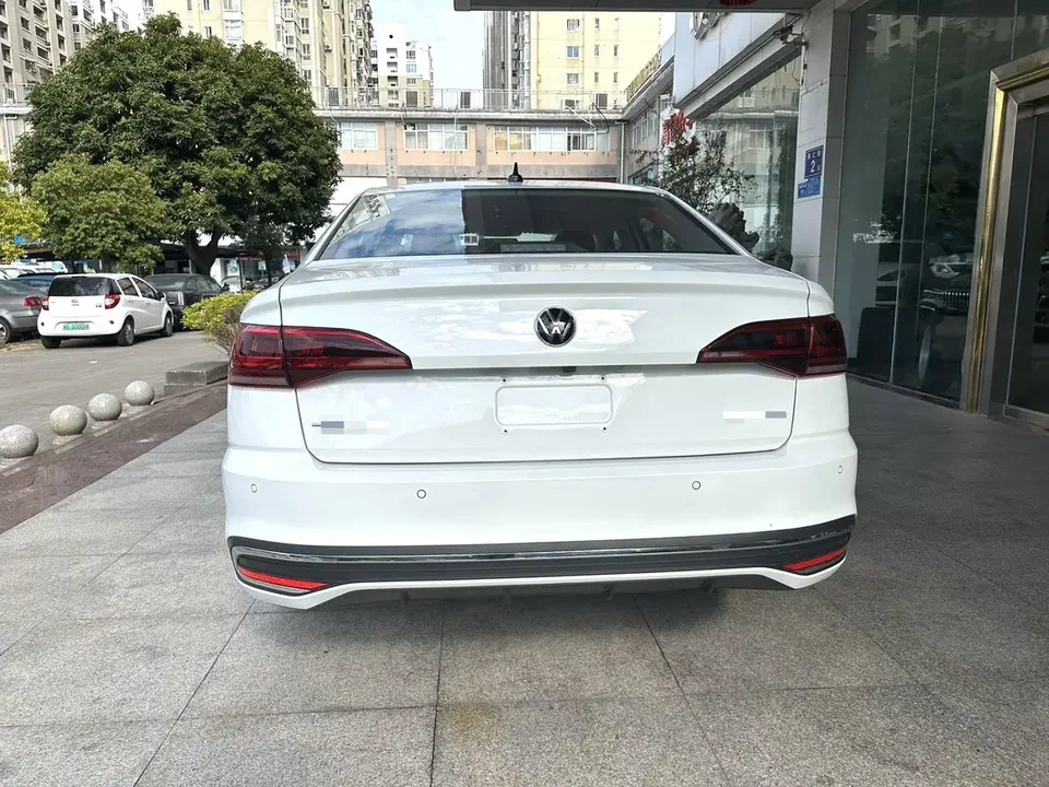 Volkswagen Bora Bora 2026 200TSI DSG Joyride Navigation Edition 2026 — thumbnail 2