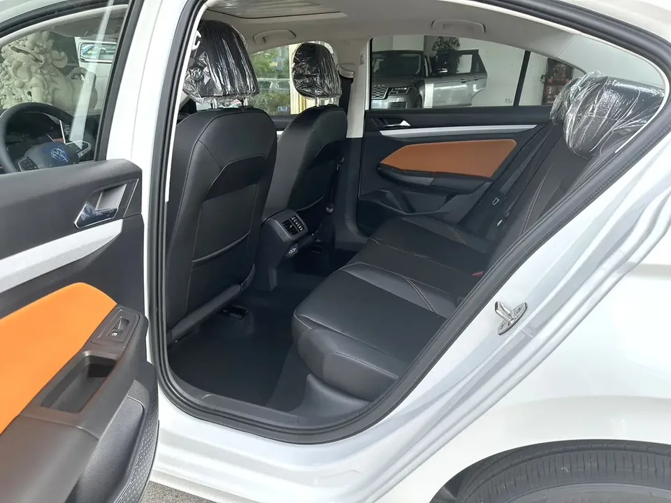 Volkswagen Bora Bora 2026 200TSI DSG Joyride Navigation Edition 2026 — thumbnail 3