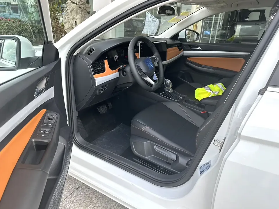 Volkswagen Bora Bora 2026 200TSI DSG Joyride Navigation Edition 2026 — thumbnail 5