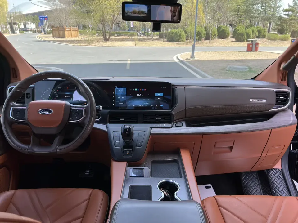 Ford Toureo 2.0T automatic front-wheel drive 7-seat original customized version 2024 — миниатюра 5