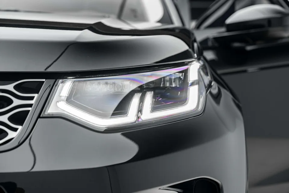Land Rover Discover Sports Discovery Sport 2024 249PS R-Dynamic SE Performance Technology Edition 5-seater 2024 — миниатюра 2