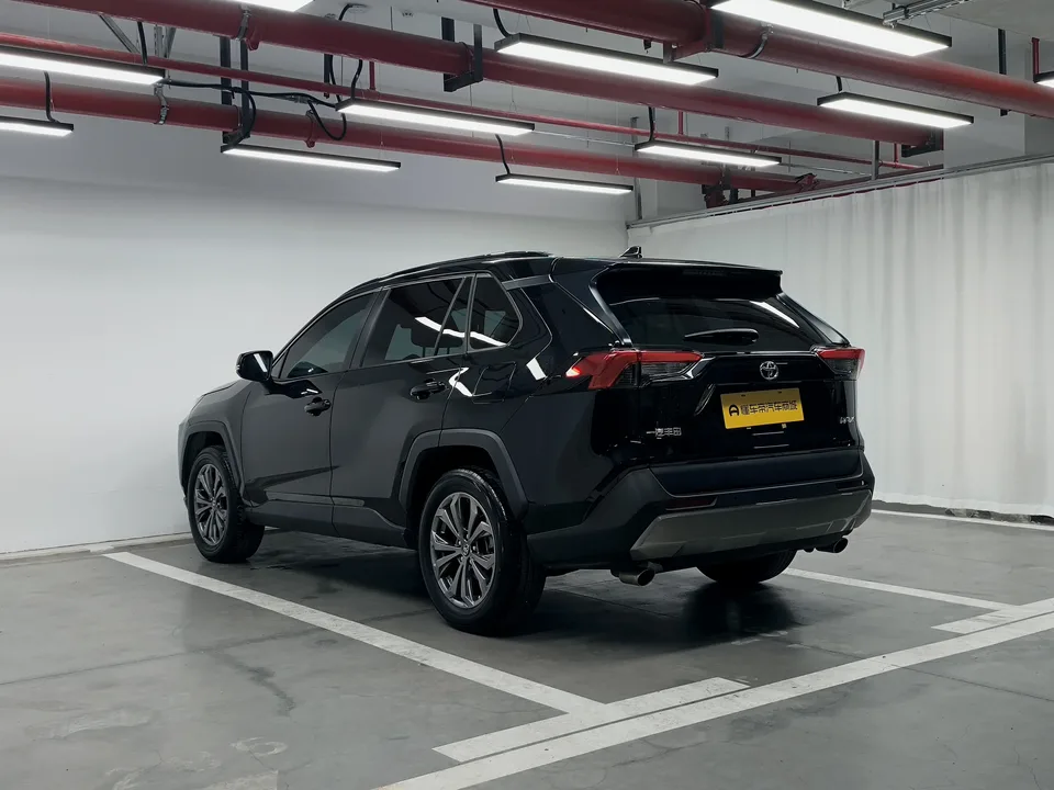 Toyota RAV4 RAV4 Rongfang 2023 2.0L CVT 2WD Fashion PLUS Edition 2024 — миниатюра 2