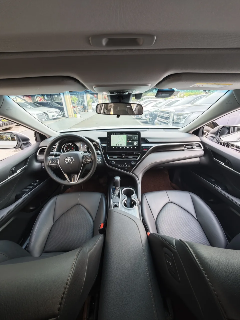 Toyota Camry 2.0G Deluxe Edition 2023 — миниатюра 3