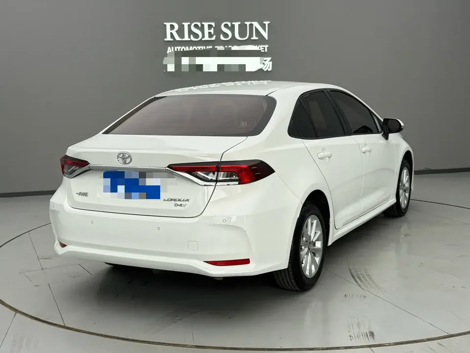 Toyota Corolla Corolla 2021 1.2T S-CVT Elite Edition 2022 — миниатюра 2