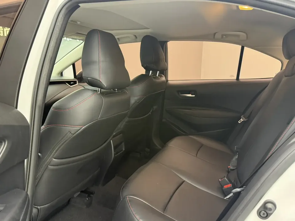 Toyota Corolla Corolla 2021 1.2T S-CVT Elite Edition 2022 — миниатюра 3
