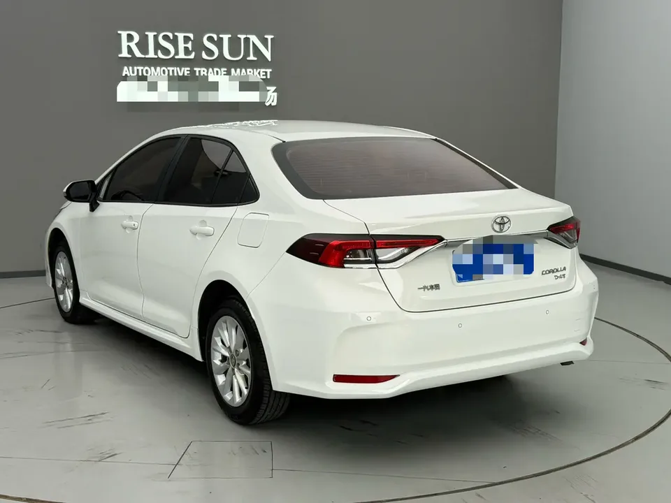 Toyota Corolla Corolla 2021 1.2T S-CVT Elite Edition 2022 — миниатюра 4