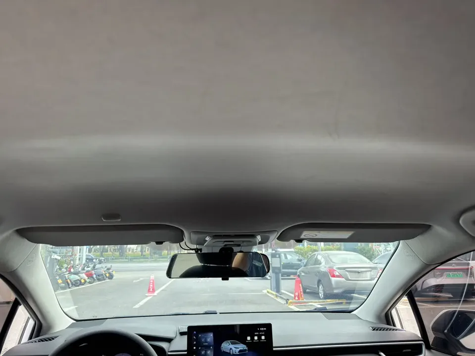 Toyota Corolla Intelligent Electric Hybrid Dual Engine 1.8L E-CVT Pioneer Edition 2023 — миниатюра 2
