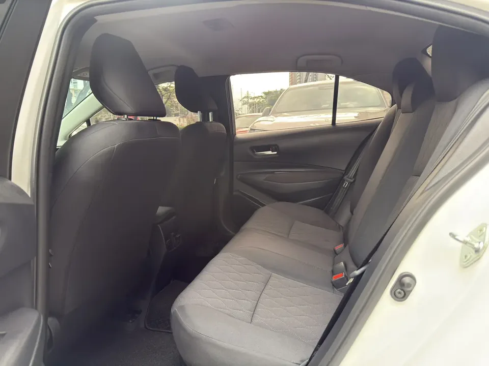 Toyota Corolla Intelligent Electric Hybrid Dual Engine 1.8L E-CVT Pioneer Edition 2023 — миниатюра 3