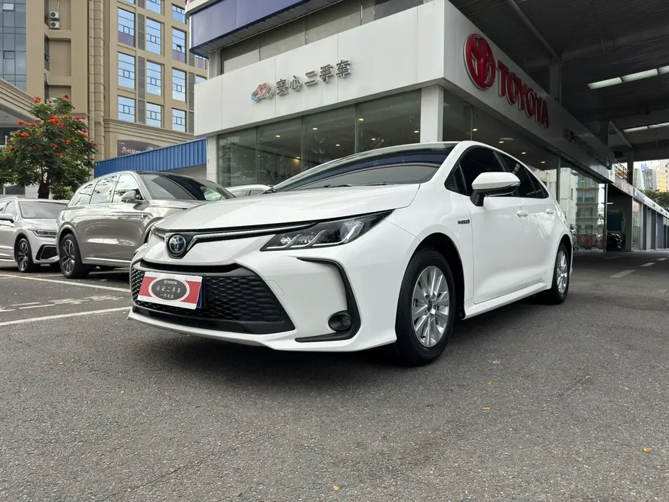 Toyota Corolla Intelligent Electric Hybrid Dual Engine 1.8L E-CVT Pioneer Edition 2023 — фото 1, купить с доставкой в Москву