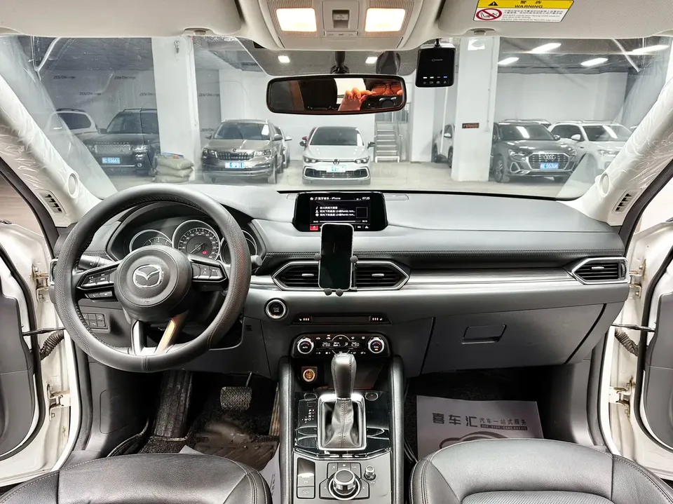 Mazda CX-5 2.0L automatic two-wheel drive smart model 2022 — миниатюра 4