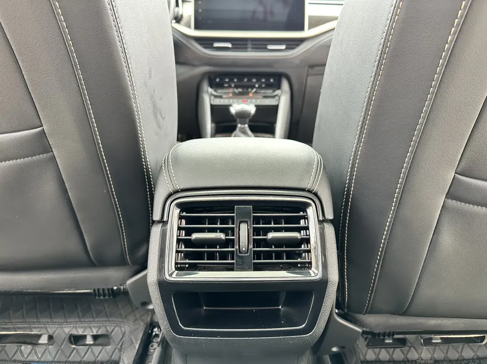 Skoda Kodiaq Kodiak 2023 TSI330 5-seater two-wheel drive luxury version 2024 — миниатюра 3