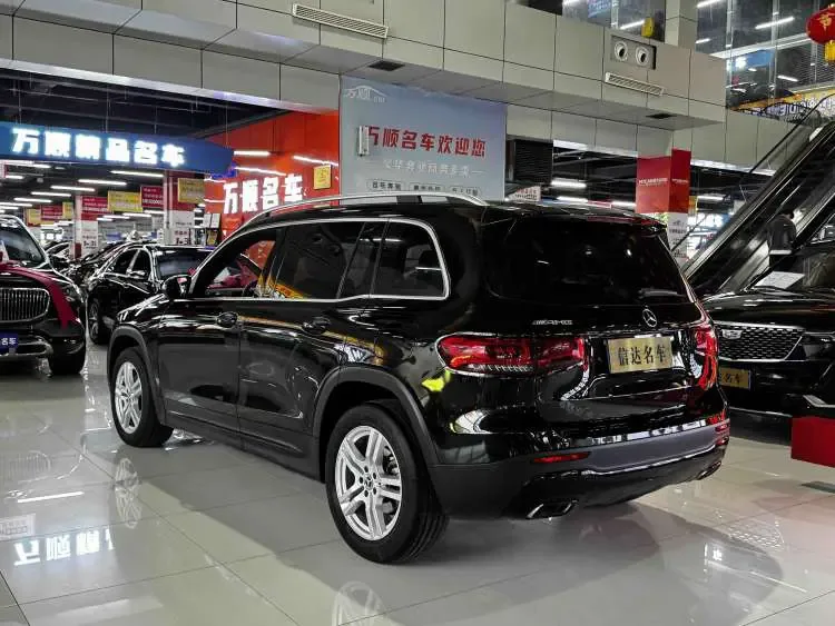Mercedes-Benz GLB-Class 2023