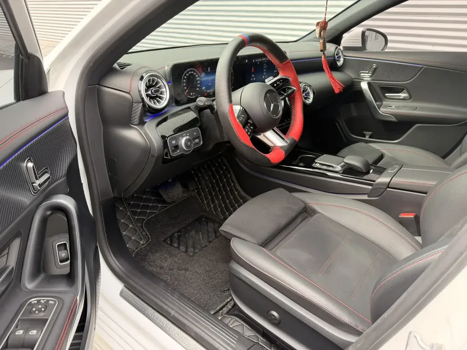Mercedes-Benz Mercedes Benz A Class Mercedes-Benz A-Class 2023 A 200 L Sports Sedan Fashion Edition 2023 — миниатюра 3