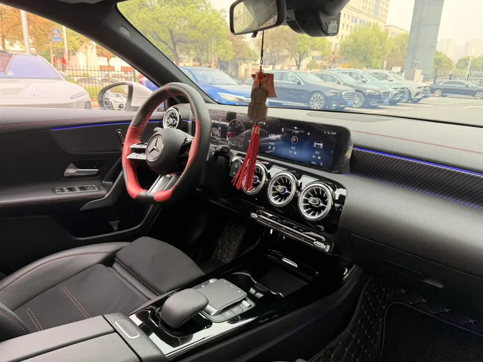Mercedes-Benz Mercedes Benz A Class Mercedes-Benz A-Class 2023 A 200 L Sports Sedan Fashion Edition 2023 — миниатюра 4