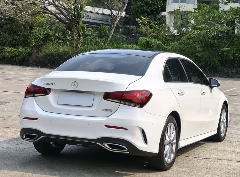 Mercedes-Benz Mercedes Benz A Class Mercedes-Benz A-Class 2022 facelift A 200 L sports sedan fashion version 2022 — миниатюра 2