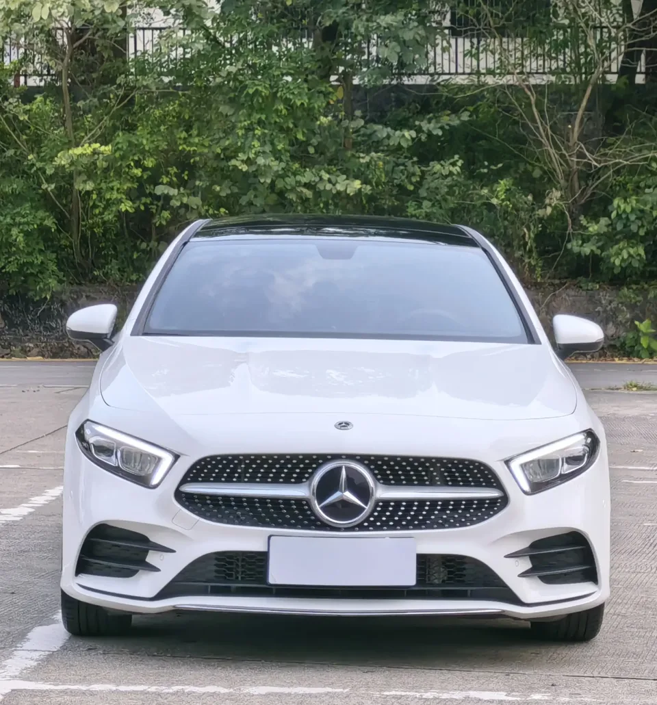 Mercedes-Benz Mercedes Benz A Class Mercedes-Benz A-Class 2022 facelift A 200 L sports sedan fashion version 2022 — миниатюра 3