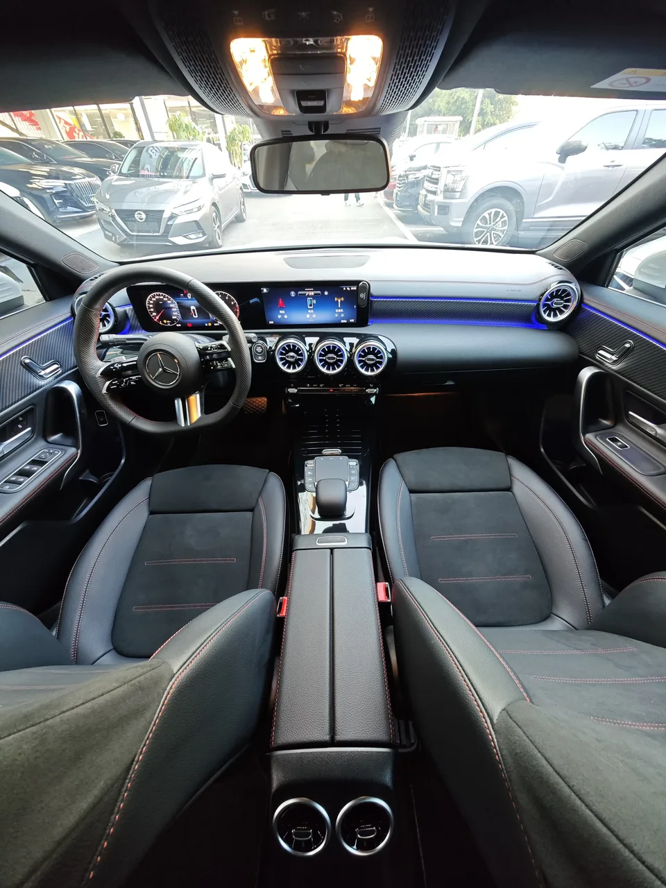 Mercedes-Benz Mercedes Benz A Class Mercedes-Benz A-Class 2023 A 200 L Sports Sedan Fashion Edition 2023 — миниатюра 3