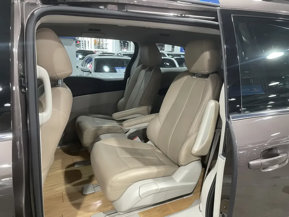 Buick GL8 GL8 2022 Buick GL8 2022 Land Business Class 652T Smart Luxury 2023 — thumbnail 3