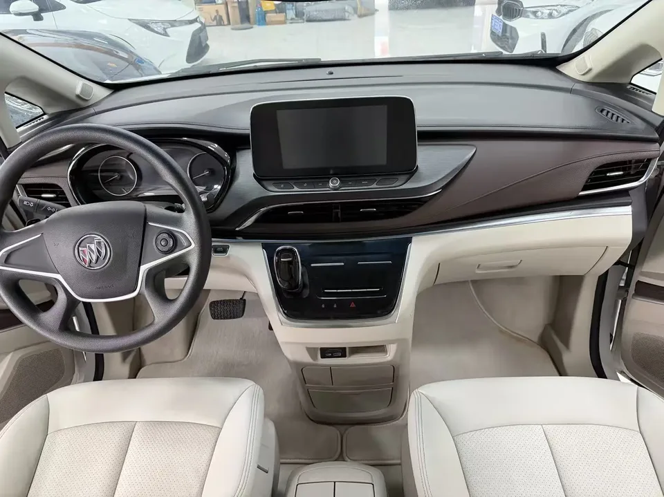 Buick GL8 GL8 2023 Buick GL8 2023 Land Business Class 2.0T Comfort Edition 2024 — thumbnail 4