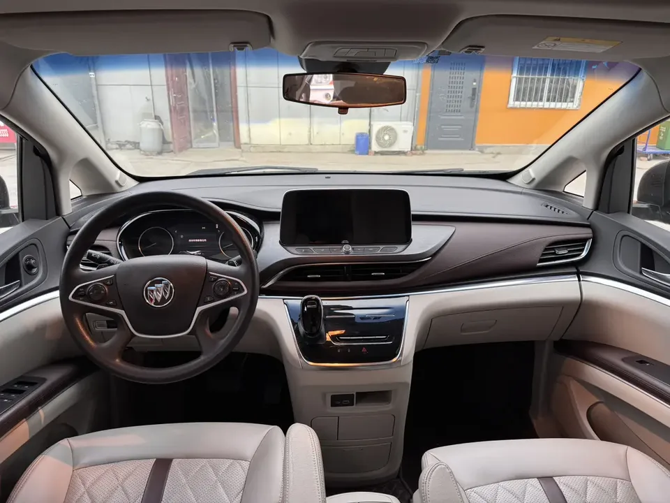 Buick GL8 GL8 2023 Buick GL8 2023 Land Business Class 2.0T Comfort Edition 2023 — thumbnail 5