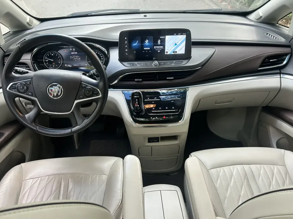 Buick GL8 Buick GL8 2022 Land Business Class 652T Luxury Edition 2023 — миниатюра 2