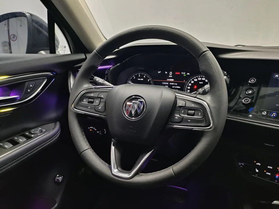 Buick Envision Envision Envision Plus 652T Five-seat Two-wheel Drive Luxury Model 2024 — миниатюра 5