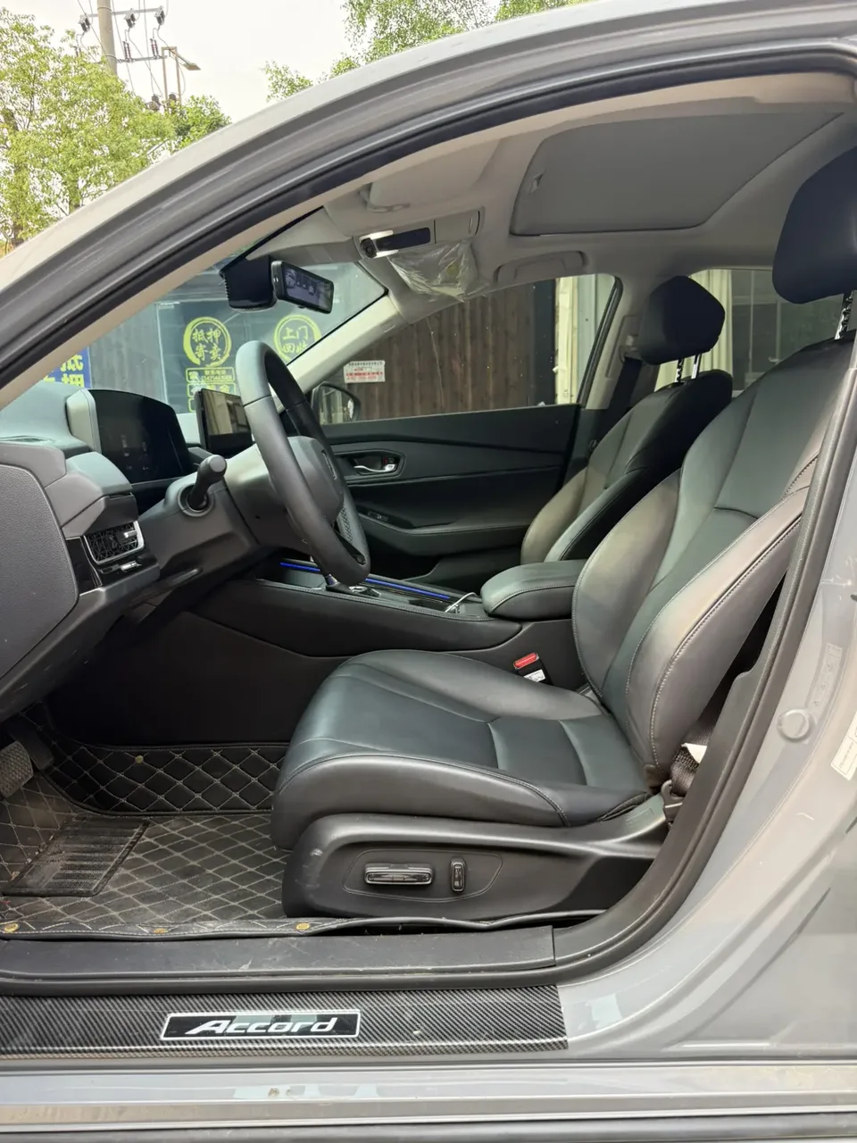 Honda Inspire 260TURBO Exquisite Edition 2023 — миниатюра 3