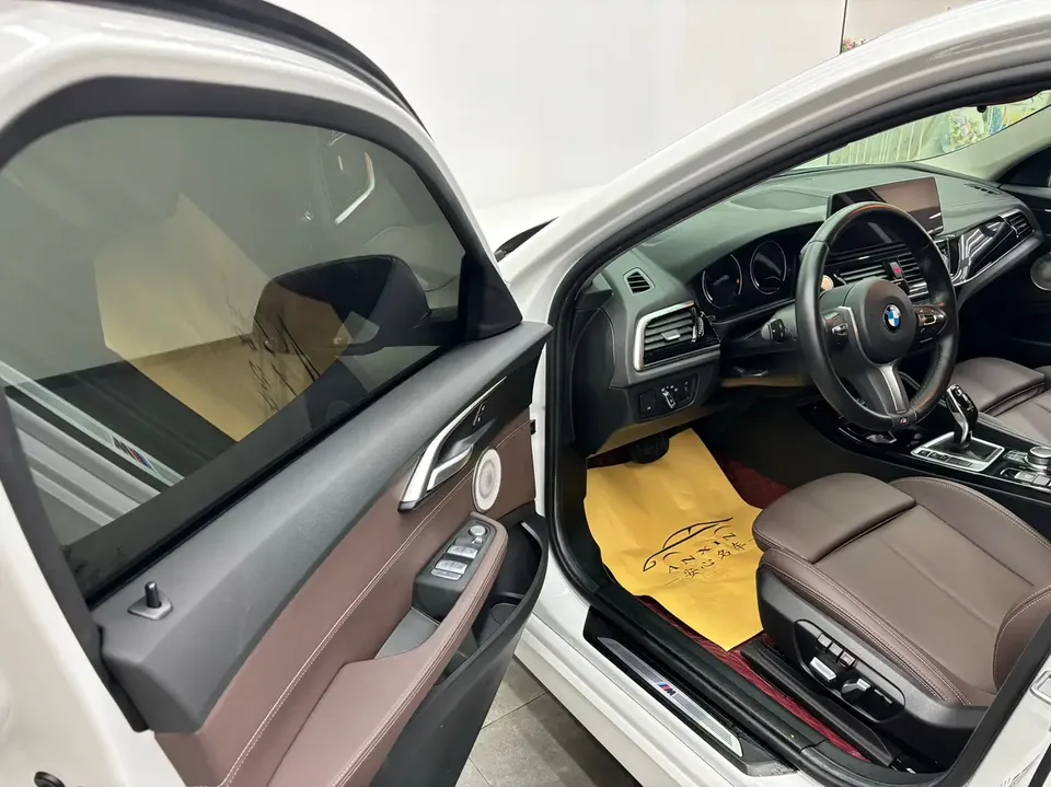 BMW 1 Series BMW 1 Series 2023 120i M Sport Night Edition 2023 — миниатюра 5