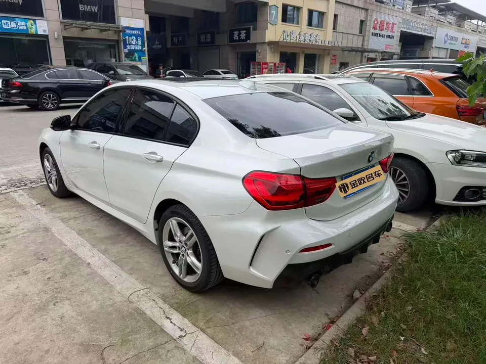 BMW 1 Series 1 Series 2023 BMW 1 Series 2023 120i M Sport Night Edition 2023 — thumbnail 4