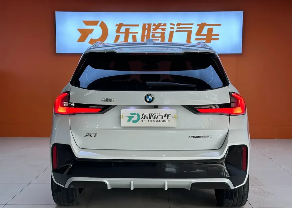 BMW X1 sDrive25Li M Sport Package 2024 — миниатюра 2