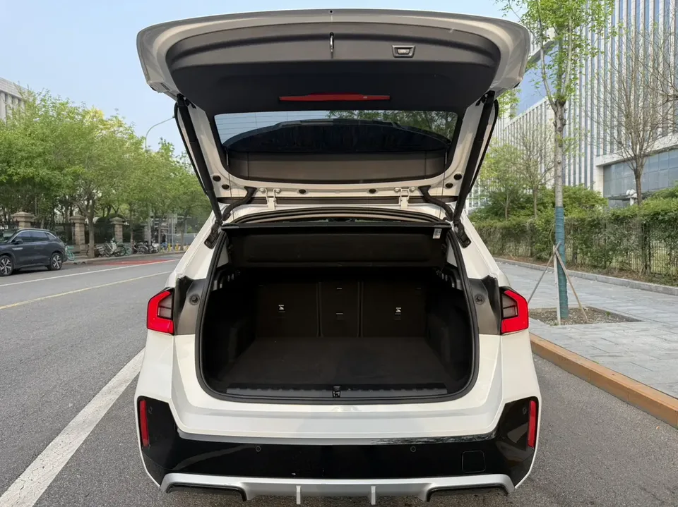 BMW X1 X1 2023 sDrive25Li M Sport Package 2023 — thumbnail 5
