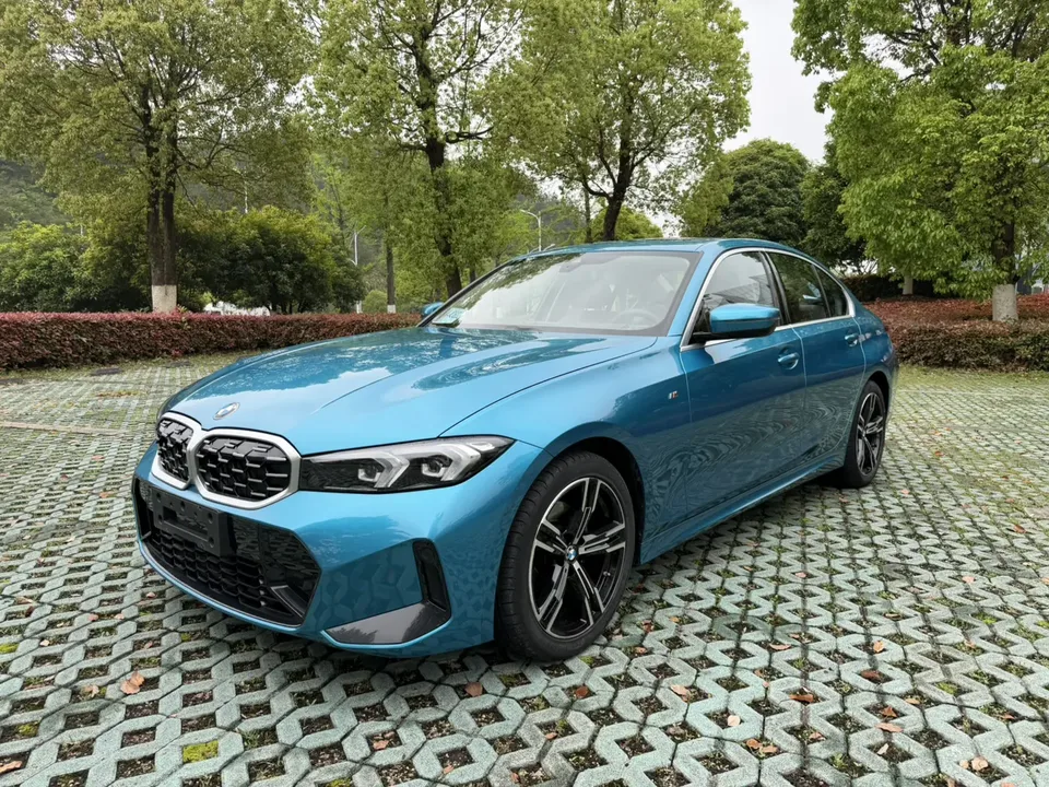 BMW 3 Series 2023