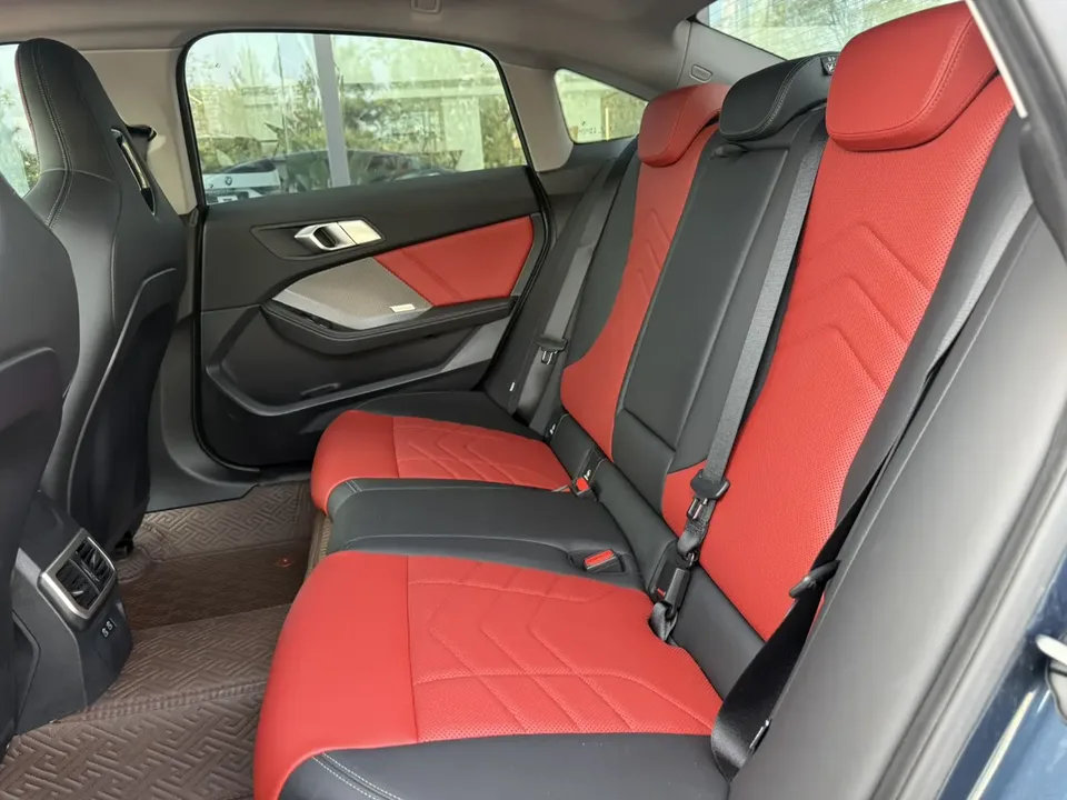 BMW 2 Series BMW 2 Series 225L M Sport Shadow Edition 2025 — миниатюра 3