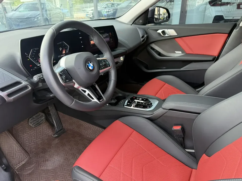 BMW 2 Series BMW 2 Series 225L M Sport Shadow Edition 2025 — миниатюра 5