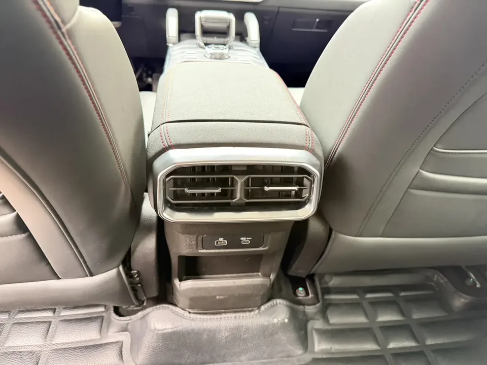 Jetour Jet Traveler 1.5TD 2WD Discovery PRO 2023 — миниатюра 2