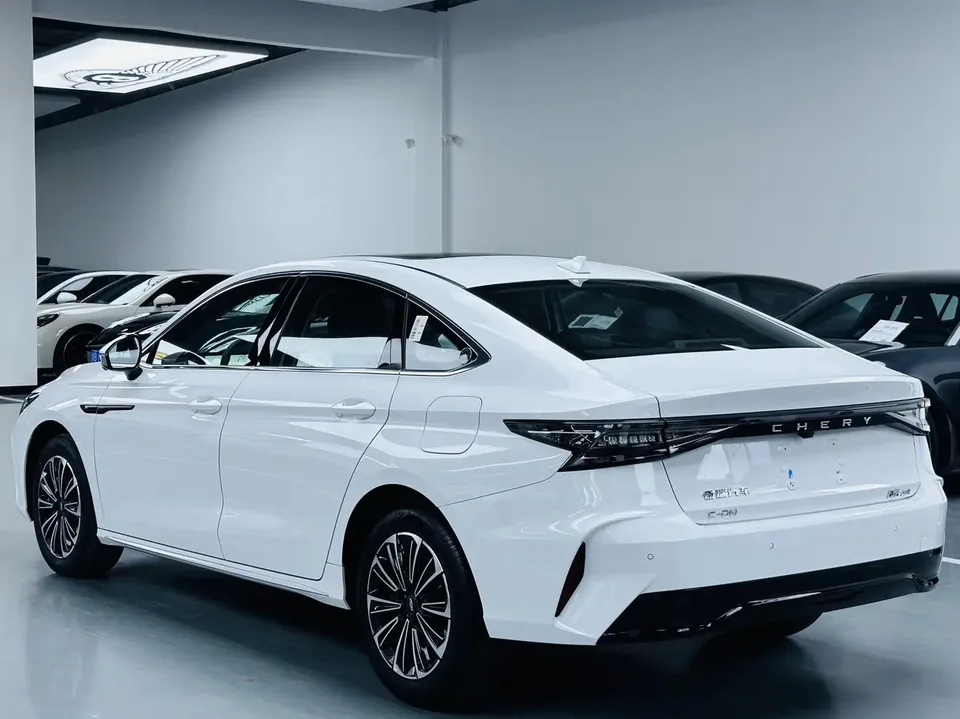 Chery Fengyun A8 127 Wind Control Edition 2025 — миниатюра 2