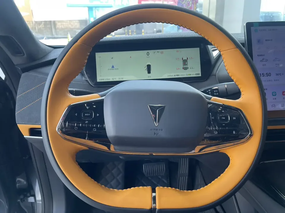 Deepal dark blue SL03 Dark blue SL03 2025 220 Extended Range Sports 2026 — миниатюра 5