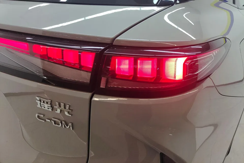 Exeed Xingtu Yaoguang C-DM Long-range Pro 2024 — миниатюра 2