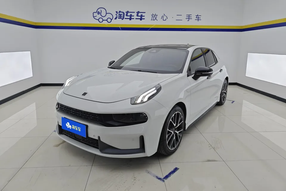 Lynk & Co 03 2022