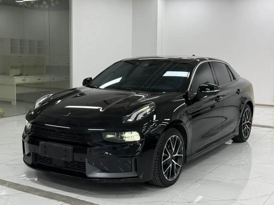 Lynk & Co 03 2022