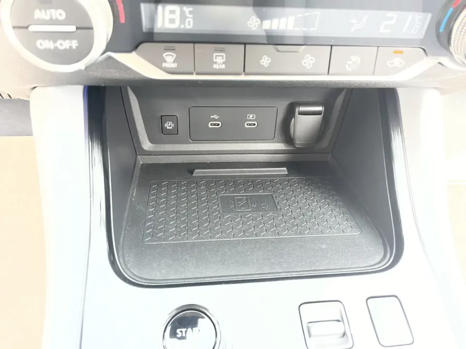 Nissan Sylphy Super Hybrid Electric Drive Ultra Luxury Ultra 2023 — миниатюра 4