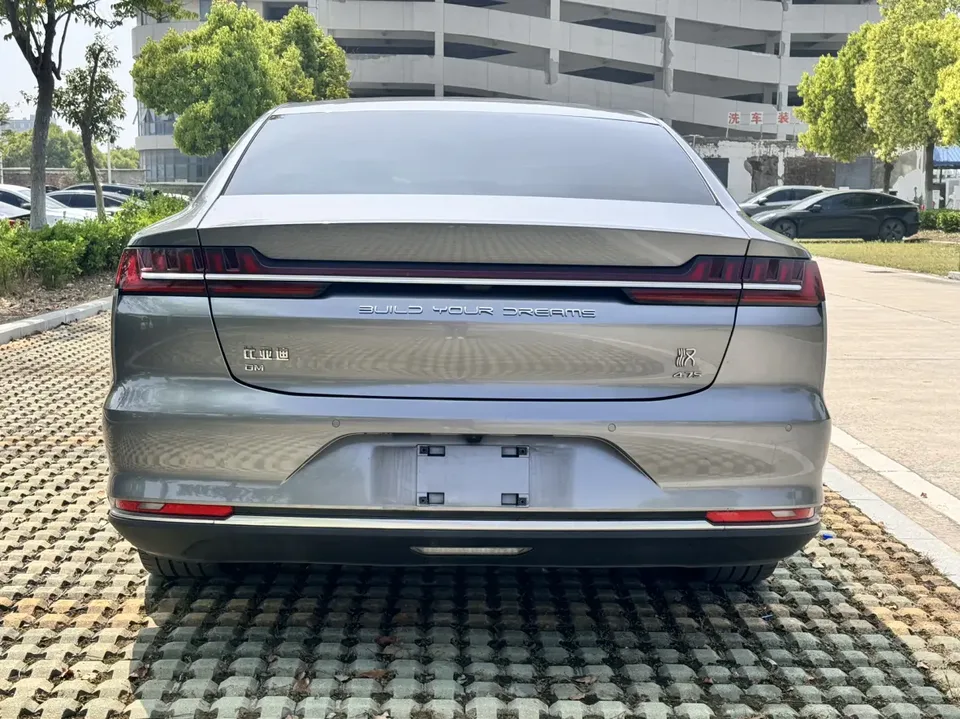BYD Han DM DM 4WD Performance Edition Luxury Model 2022 — миниатюра 2