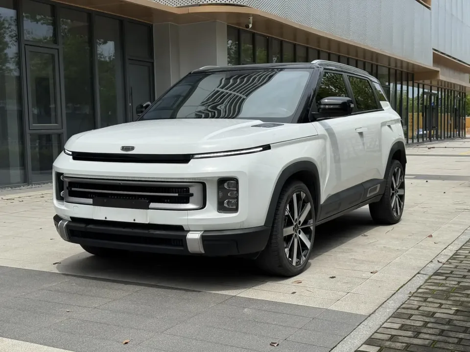 Geely ICON 2022