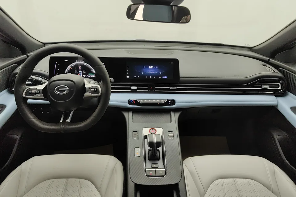 GAC Trumpchi Empow Shadow Leopard 2023 Shadow Leopard 2023 2.0L DHT High Energy Hybrid Edition 2023 — миниатюра 2