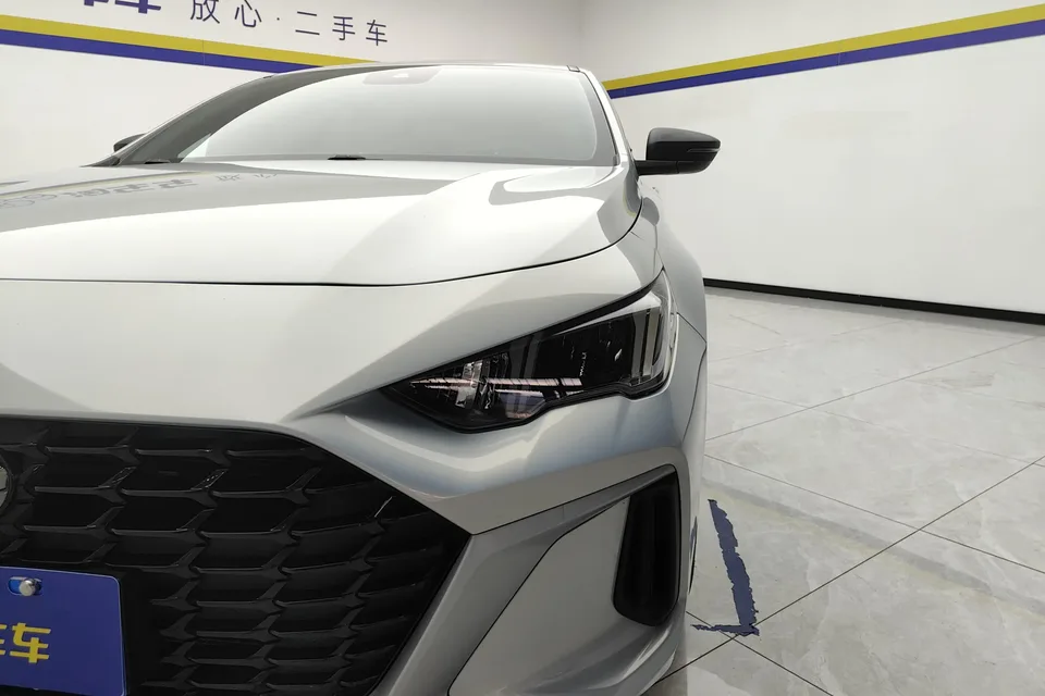 GAC Trumpchi Empow Shadow Leopard 2023 Shadow Leopard 2023 2.0L DHT High Energy Hybrid Edition 2023 — миниатюра 4