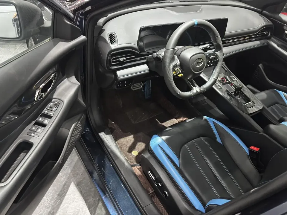 GAC Trumpchi Shadow Leopard 270T DCT J16 Galaxy Fighter Edition 2025 — миниатюра 3