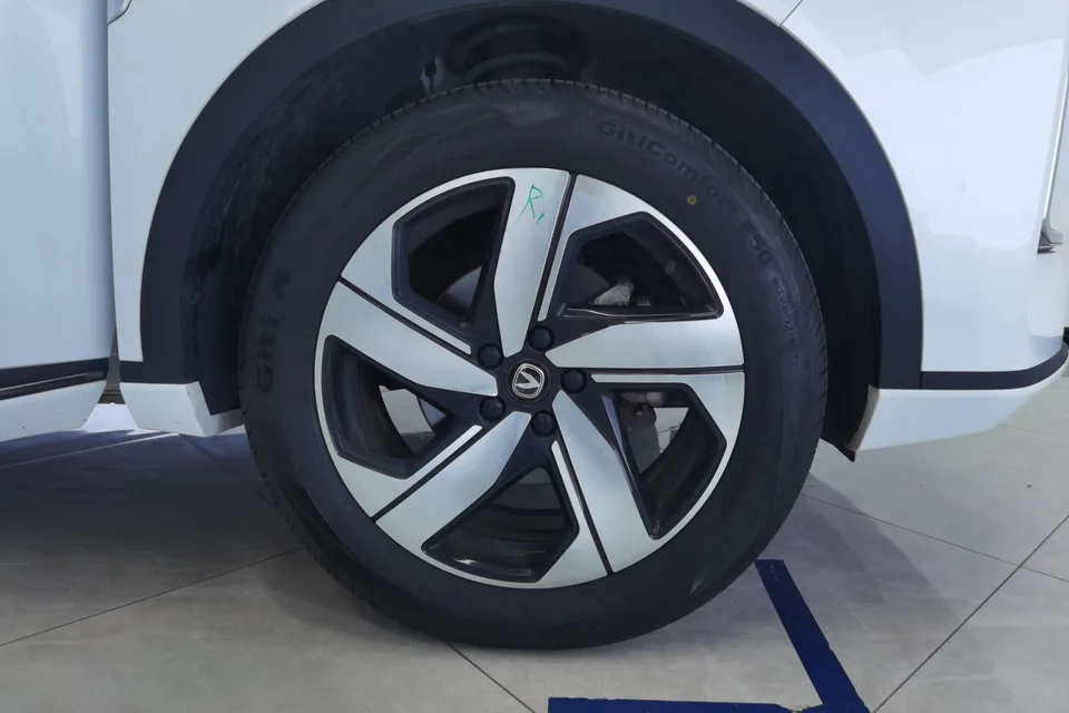 Changan CS55 Plus Changan CS55 PLUS 2024 third generation 1.5T DCT premium model 2023 — миниатюра 3