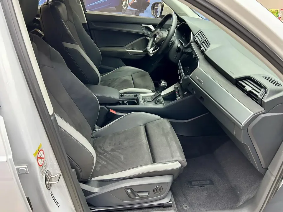 Audi Q3 Audi Q3 2023 35 TFSI Fashionable and Dynamic 2023 — миниатюра 3