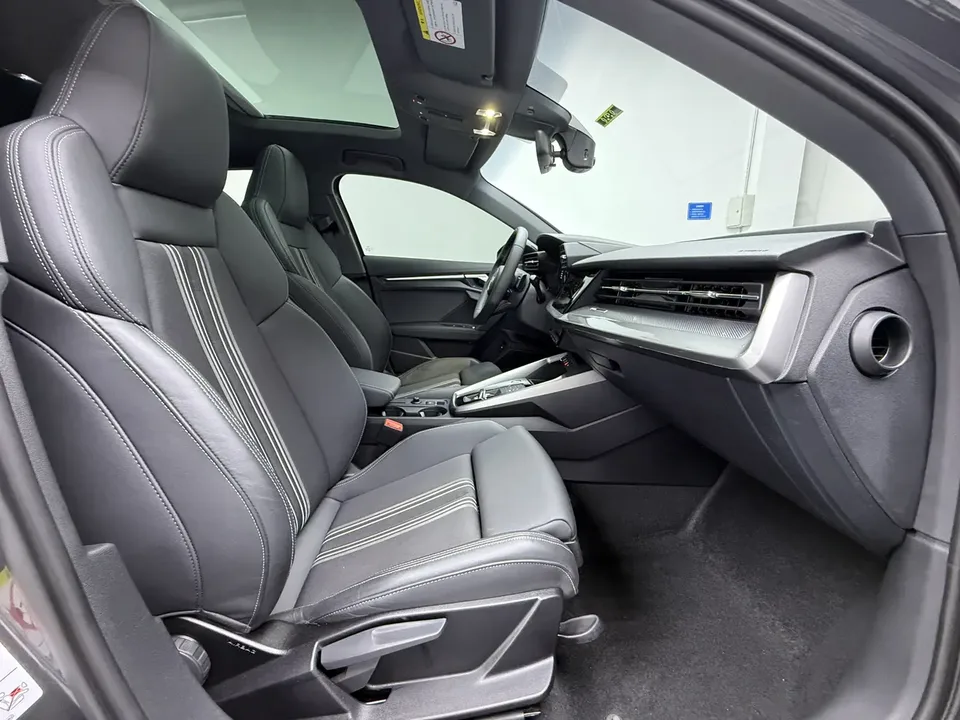Audi A3 facelift A3L Limousine 35 TFSI stylish and sporty 2023 — миниатюра 4